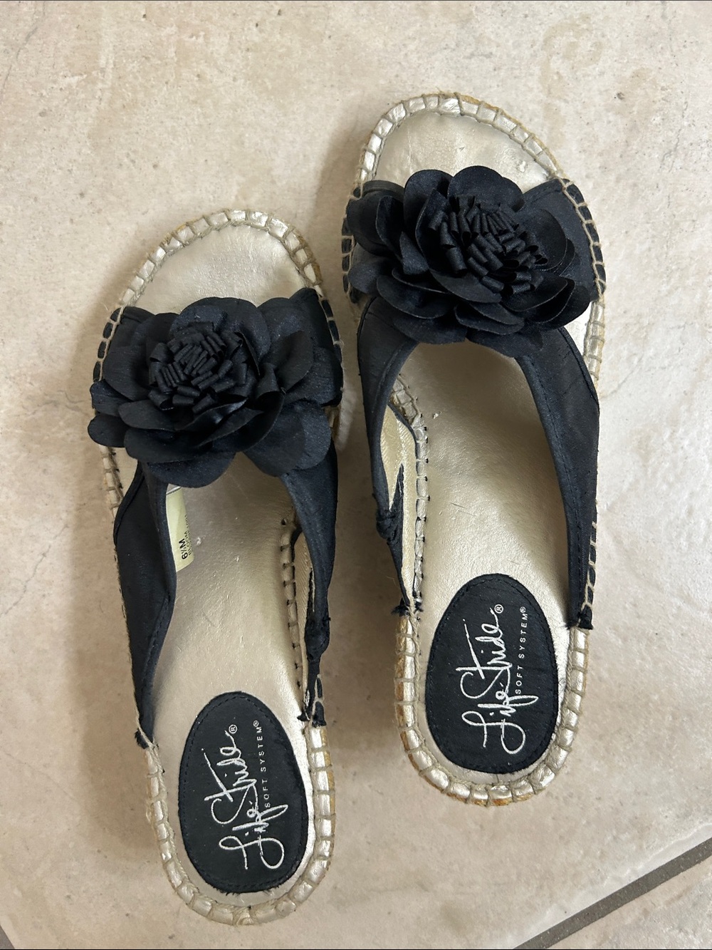 Life Stride Sz 6.5 Black Wedge Slide Canvas Sandal, Great Condition